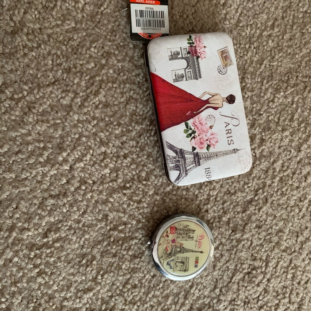 Wallet and mirror
